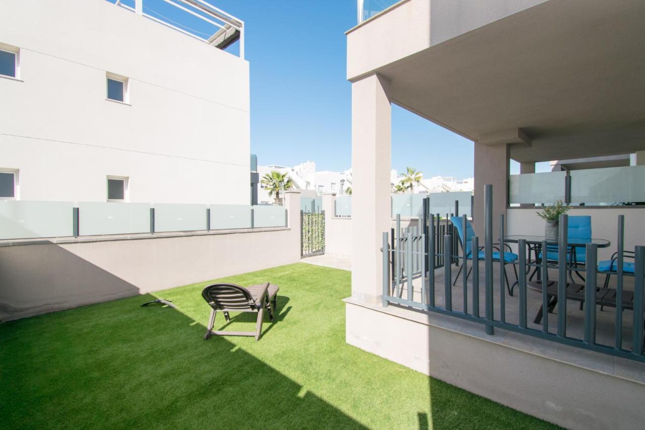 059 Luxury Bungalow - Ac/Wifi Torrevieja Eksteriør bilde